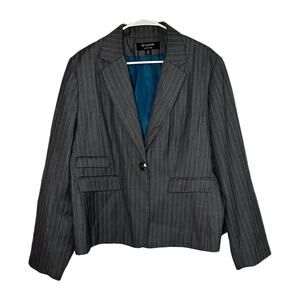 Signature by Larry Levine Women’s Gray Pinstriped Blazer, Size 18, Pre-owned